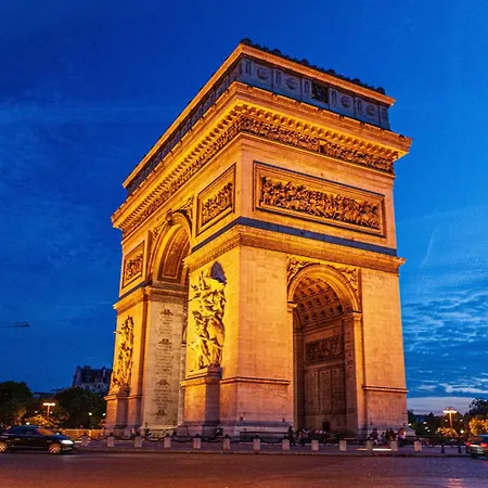 Appartamento Urban Flat 128 - Art Rock 4bdr Flat Near Champs-elysees *