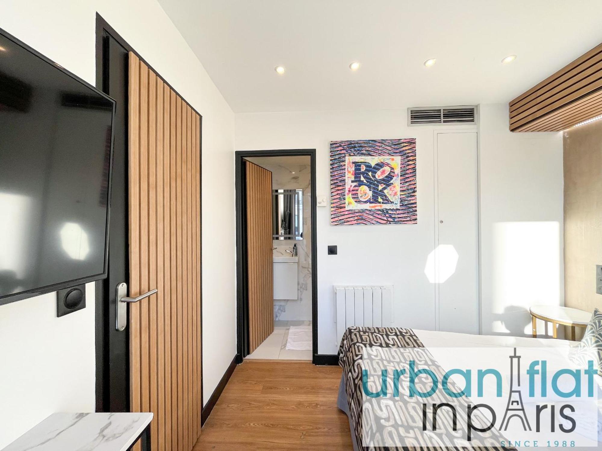 Appartamento Urban Flat 128 - Art Rock 4bdr Flat Near Champs-elysees Parigi